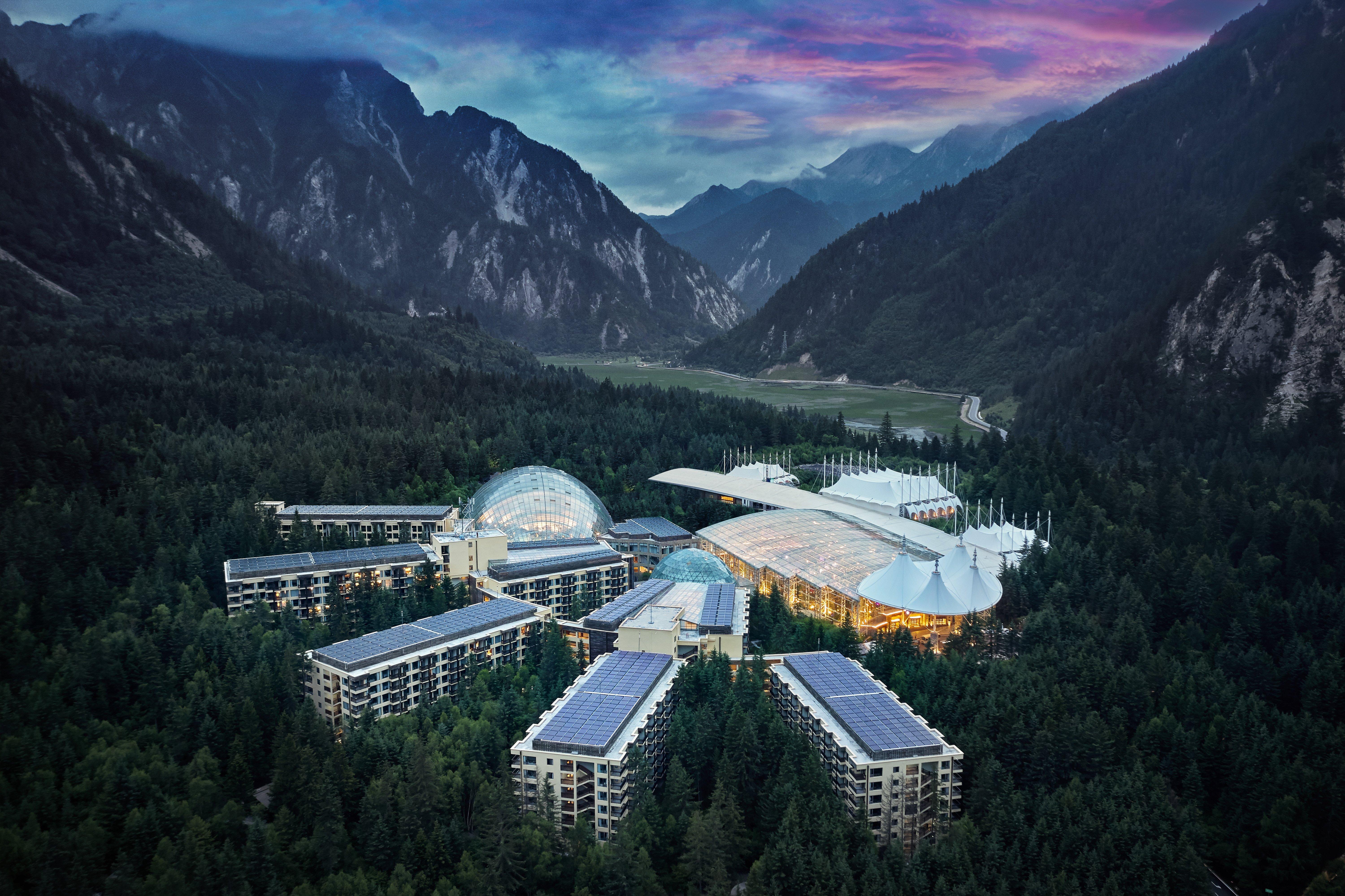 Intercontinental Resort Jiuzhai Paradise By Ihg Цзючжайгоу Экстерьер фото